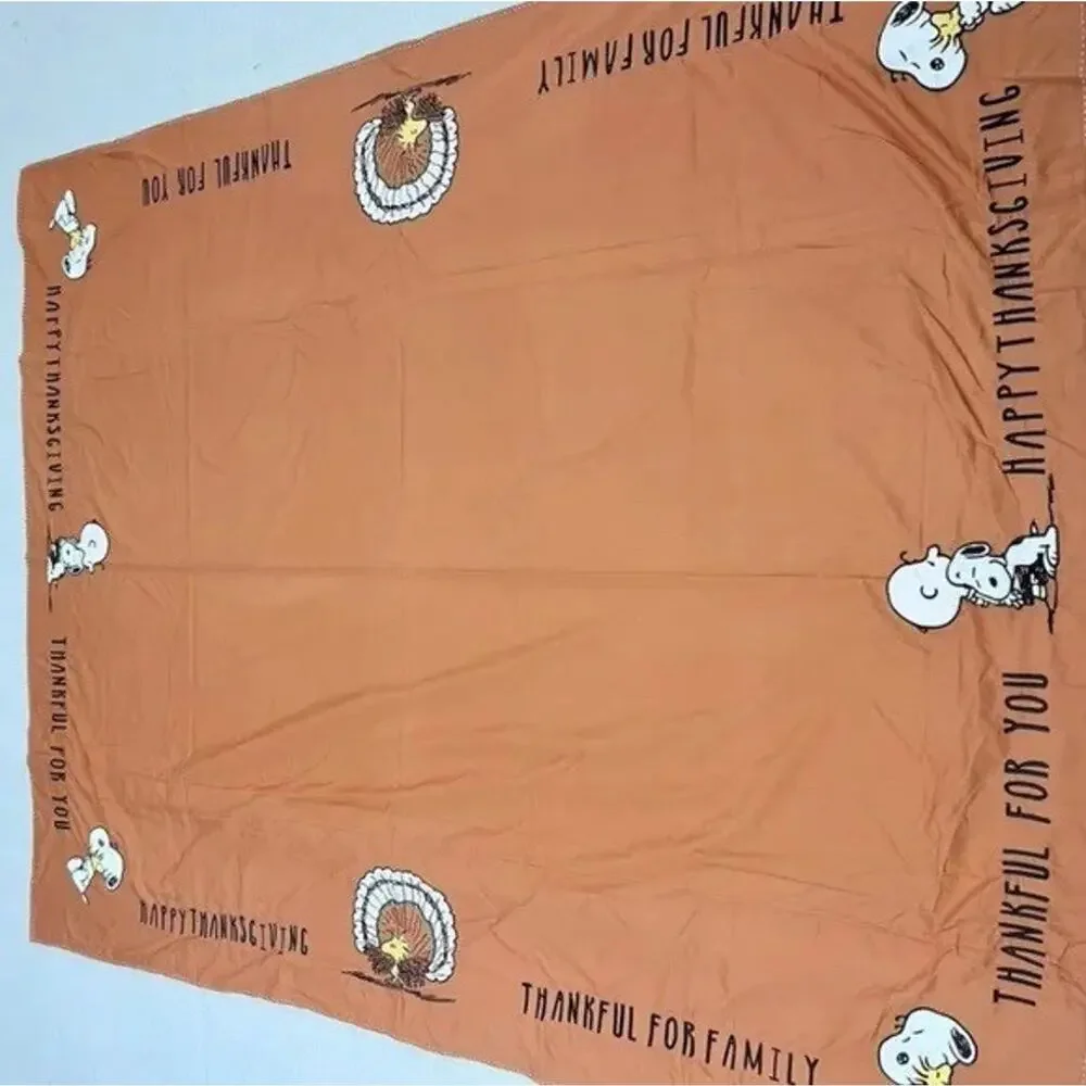 Pottery Barn Kids Cloth Snoopy happy thanksgiving tablecloth Plus Napkins